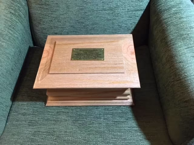 oak casket ashes