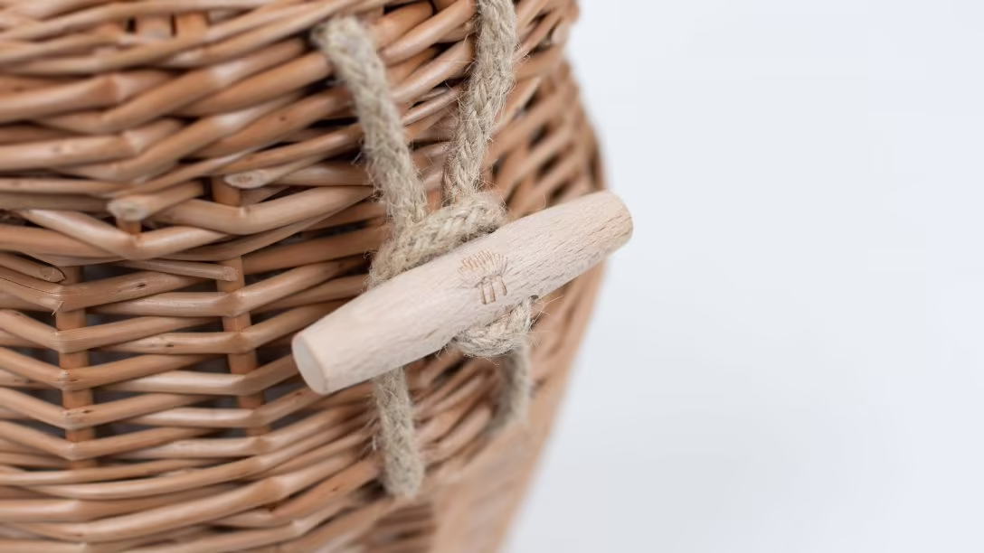Round Willow Casket for Ashes - Image 2