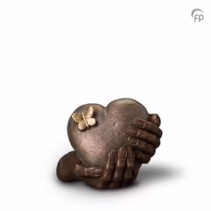 Precious Heart artist Urn