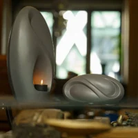ribbon candle urn cracked