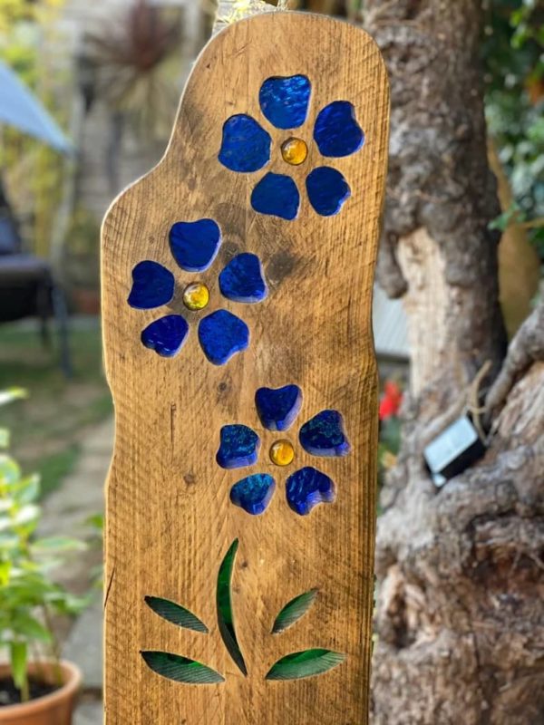 flower garden memorial post