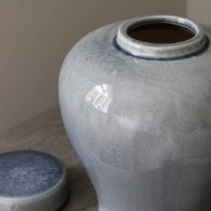 grey_ceramic_urn__for_ashes
