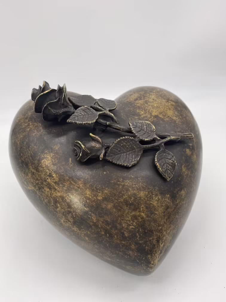 Solid Bronze Heart Urn - Image 3