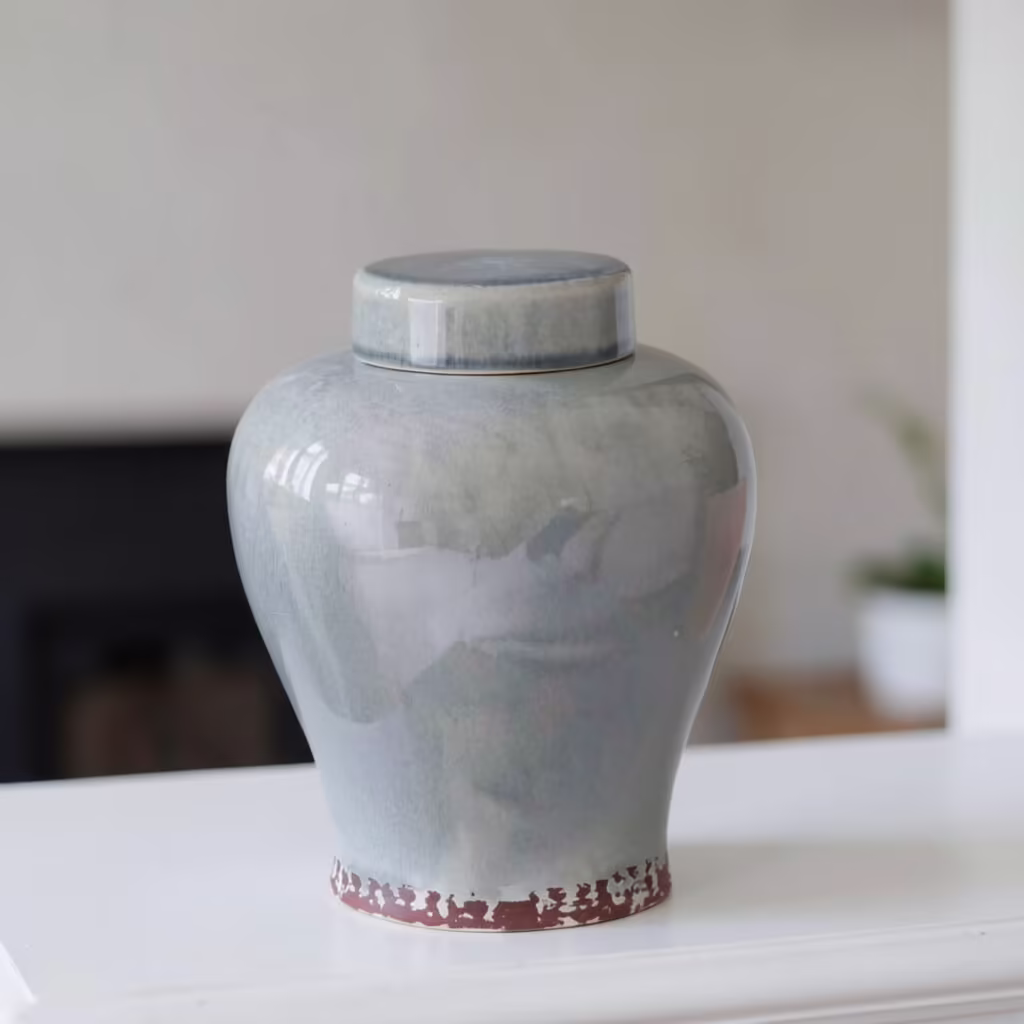 interior_grey_urn_for_ashes