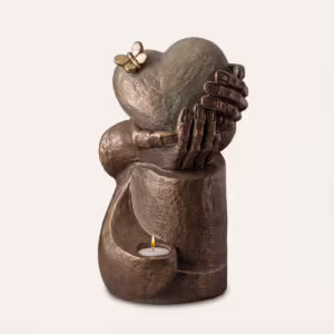 Precious Heart artist Urn